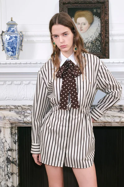 Look 27